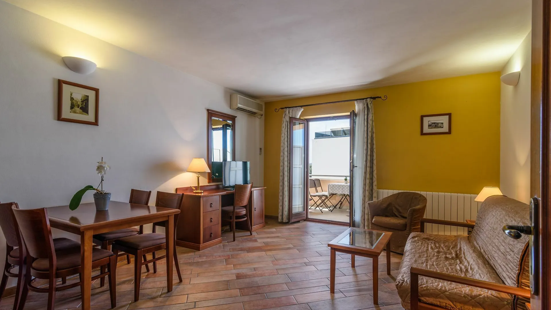 Villa Lavandula With Heated Swimming Pool Apartment Trogir